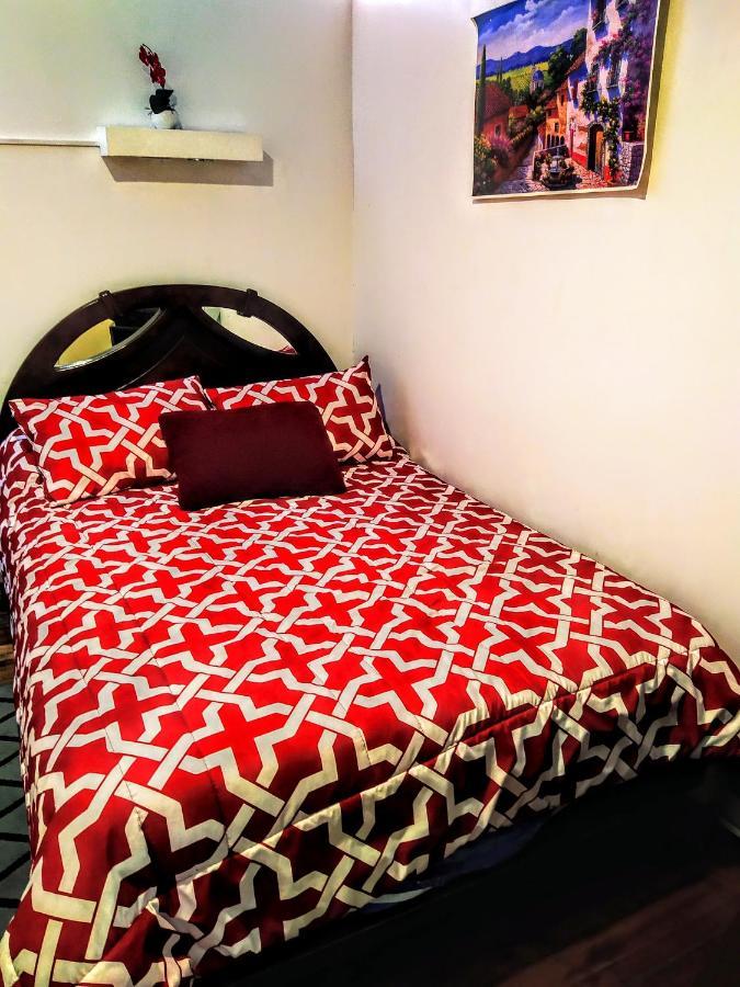 Hostal Latitud Ecuem Кито Экстерьер фото
