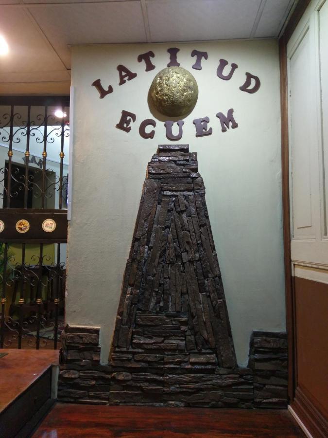 Hostal Latitud Ecuem Кито Экстерьер фото